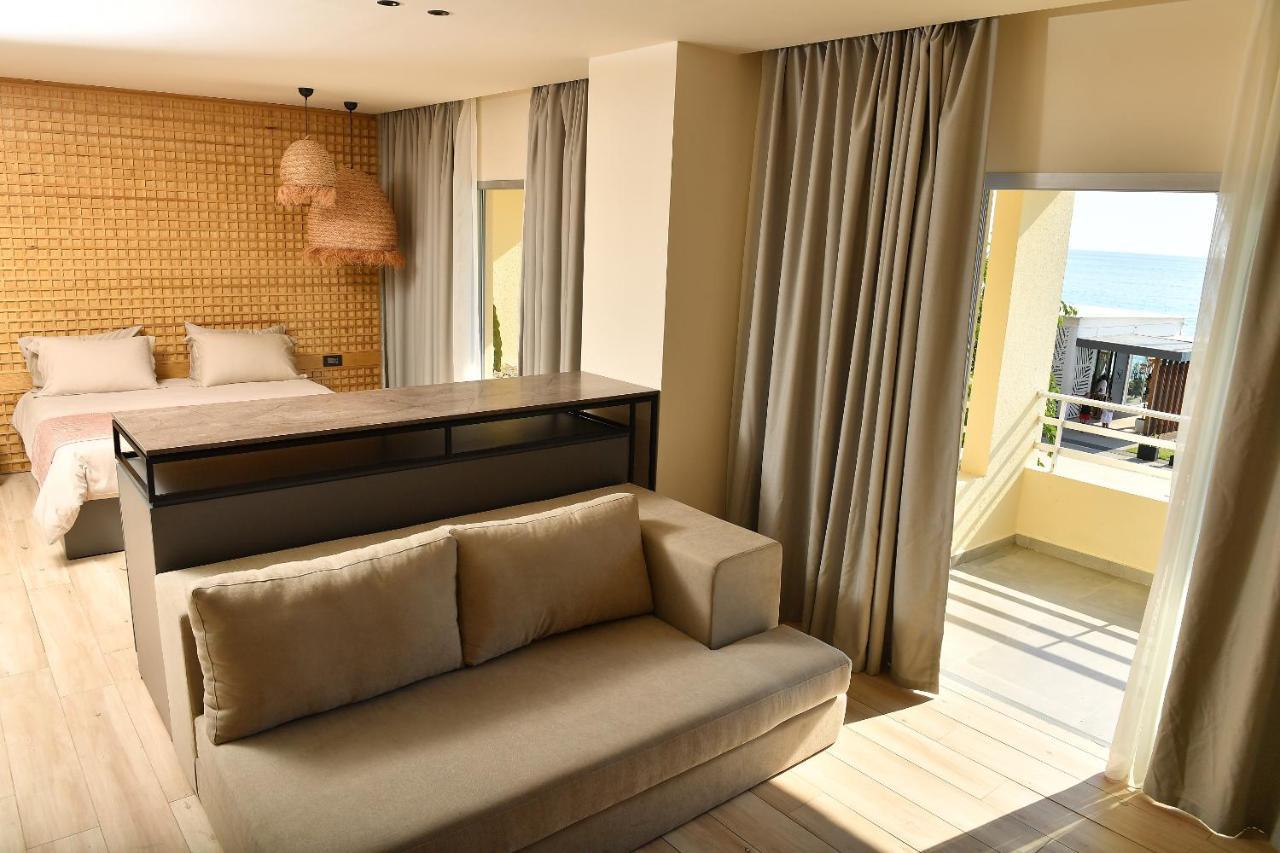 Ocean Blue Beach Resort Jbeil Byblos Exterior foto